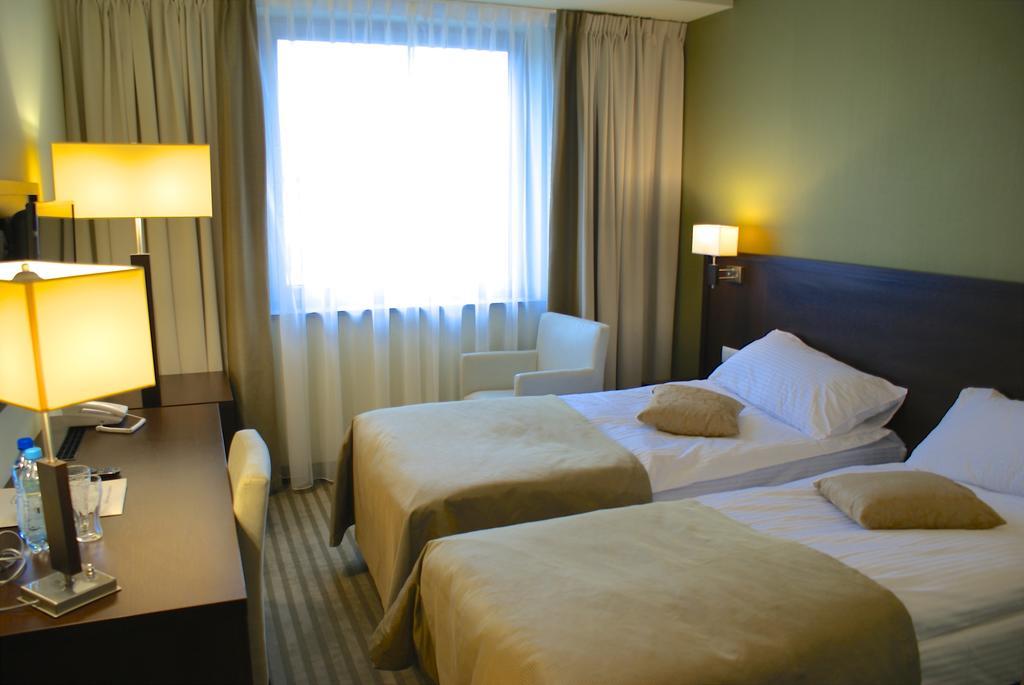 Hotel Lazur SPA&Conference Kalisz Habitación foto